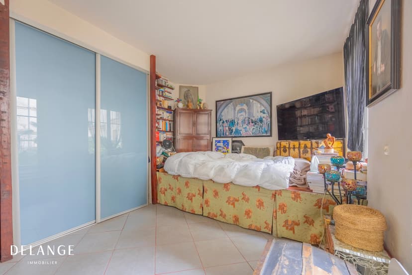 33m2 - Chateau Rouge - Studio